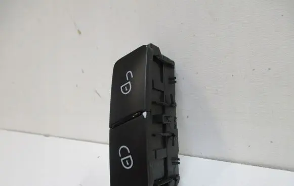 Peugeot Partner III Central console control unit A2048706410