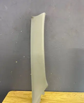 Suzuki Grand Vitara II (A) pillar trim 7624177K