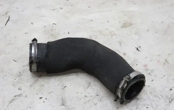 Audi A7 S7 4G Intercooler hose/pipe 4G0145737R