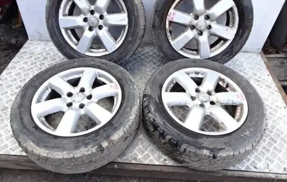 Nissan X-Trail T31 R17 alloy rim 