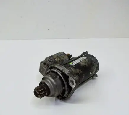 Volkswagen Tiguan Starter motor 02M911023M