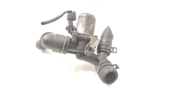 Mercedes-Benz E W212 Coolant heater control valve A65120000