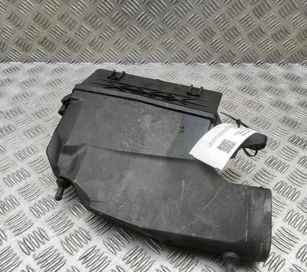 Mercedes-Benz E C207 W207 Air filter box A6420904401