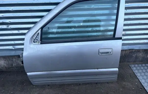 Opel Frontera B Front door