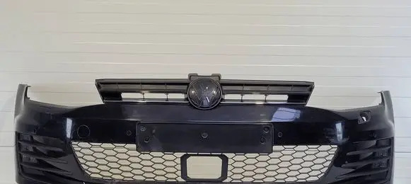 Volkswagen Golf VII Front bumper 5G0807221L