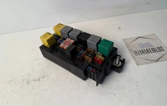 Mercedes-Benz ML W164 Fuse module A1645400072