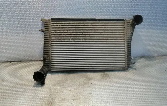 Volkswagen Caddy Intercooler radiator 1K0145803F