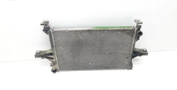 Volvo V70 Coolant radiator 30681493