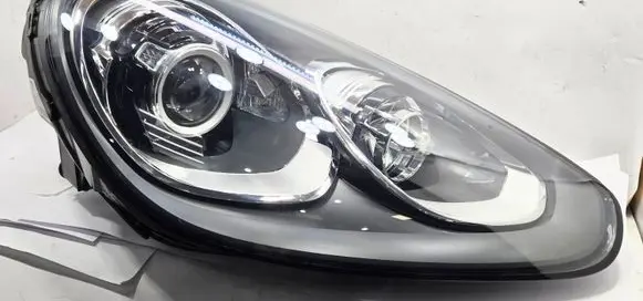 Porsche Cayenne (92A) Headlight/headlamp 7P5941752