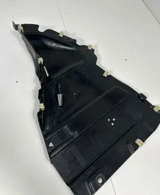 BMW iX Front bumper skid plate/under tray 7932071