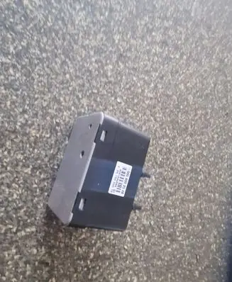 Mercedes-Benz ML W164 Central locking vacuum pump 0008002548