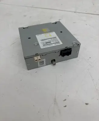 Tesla Model S Radio/CD/DVD/GPS head unit 105260900A