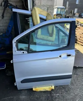 Ford Transit Courier Front door