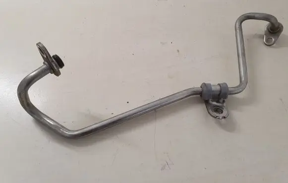 Audi Q2 - Turbo turbocharger oiling pipe/hose 04C145140A