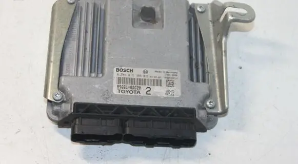 Toyota Yaris Engine control unit/module 896610DC20