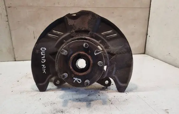 Subaru Outback Front wheel hub 