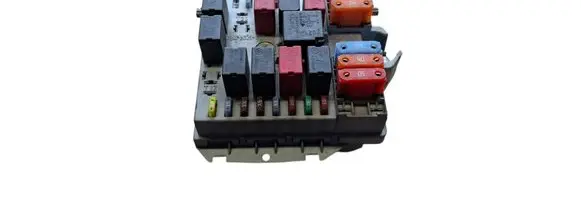 Alfa Romeo 147 Fuse module 51742420
