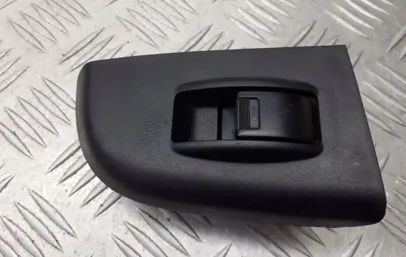 Honda Accord Quarter vent window switch M18602