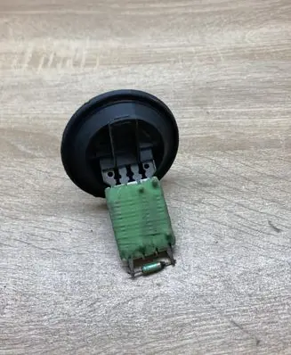 Volkswagen Polo III 6N 6N2 6NF Heater blower motor/fan resistor SPN1065