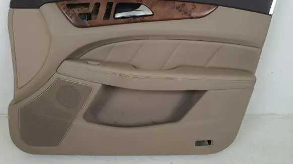 Mercedes-Benz CLS C218 AMG Front door card panel trim