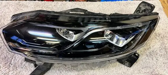 Renault Espace V (RFC) Headlight/headlamp 260605615R 89911288