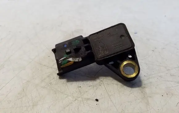 Nissan Navara D23 Air pressure sensor 223657652R