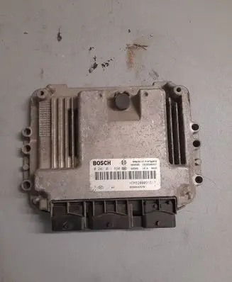 Renault Trafic II (X83) Engine control unit/module 0281011890