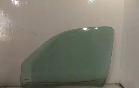 Citroen Berlingo Front door window glass four-door