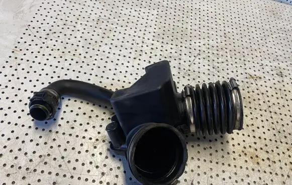 BMW 3 GT F34 Intake resonator 991000768