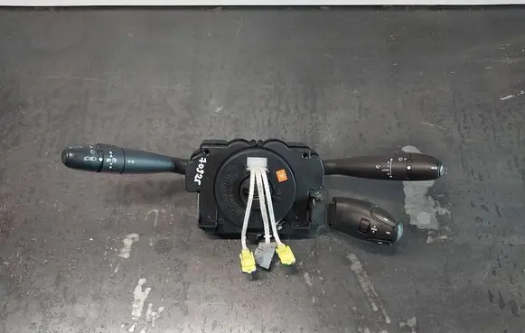 Wiper turn signal indicator stalk/switch