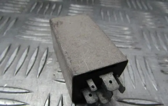 Renault Laguna I Other relay 7700811860