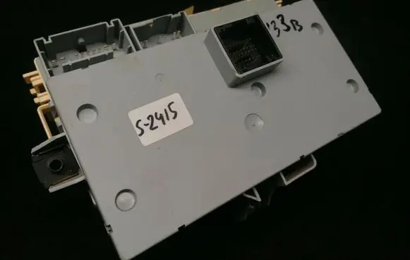 Alfa Romeo 159 Fuse module 60686059