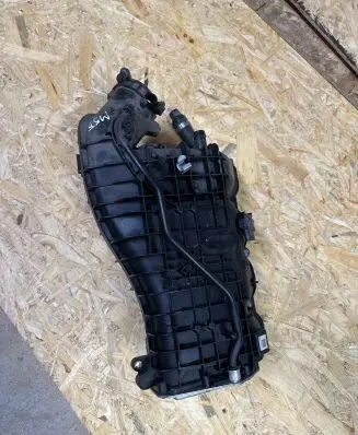 BMW 5 G30 G31 Intake manifold 72344186
