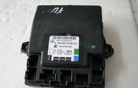 Mercedes-Benz A W169 Door control unit/module A1698207926