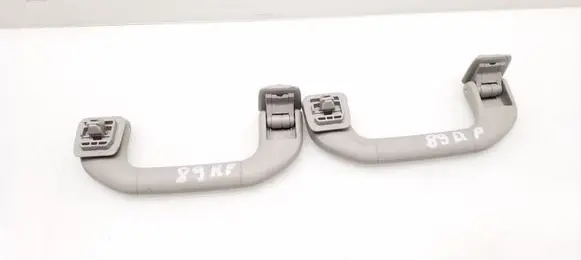 Mercedes-Benz C W204 Front interior roof grab handle A2048100051