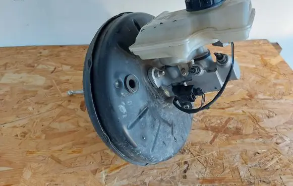 Volkswagen Golf Sportsvan Brake booster 5Q1614105CG