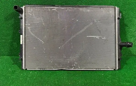 Audi A3 S3 8V Coolant radiator 1K0121251DD
