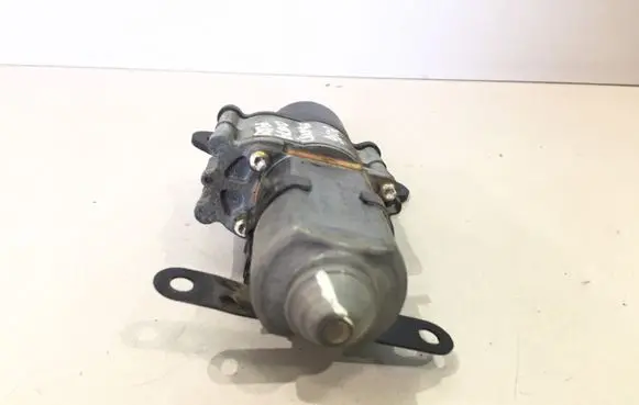 Dodge Grand Caravan Sliding door motor U10724E 7746804601