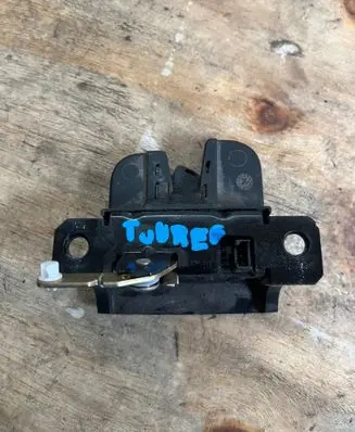 Volkswagen Touareg I Tailgate/trunk/boot lock/catch/latch 7L6827505