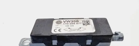 Volkswagen Touran I Antenna control unit 1T0035577 12012200 0604