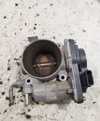 Subaru Impreza III Throttle valve SERA52601 7Y01