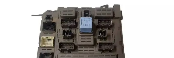 Peugeot 607 Fuse box set 9643577180