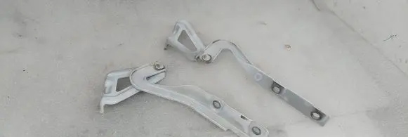 Suzuki Vitara (LY) Engine bonnet/hood hinges