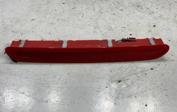 Volkswagen PASSAT B7 Third/center stoplight 1K6945097B