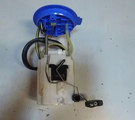 Volkswagen Tiguan In-tank fuel pump 5QF919051E