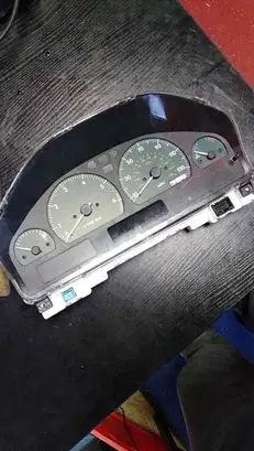Land Rover Range Rover P38A Speedometer (instrument cluster) YAC114280