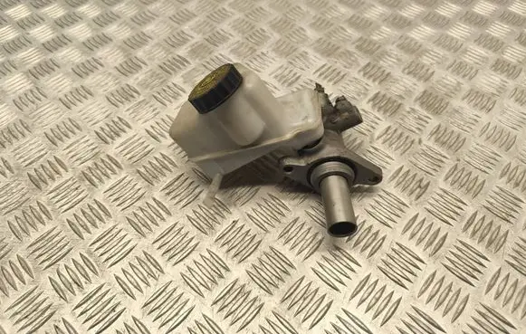 Mercedes-Benz E W212 Master brake cylinder A2124300102