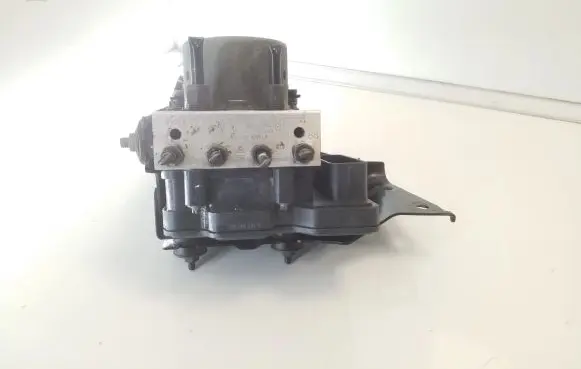 Nissan X-Trail T32 ABS Pump 476604CC3A