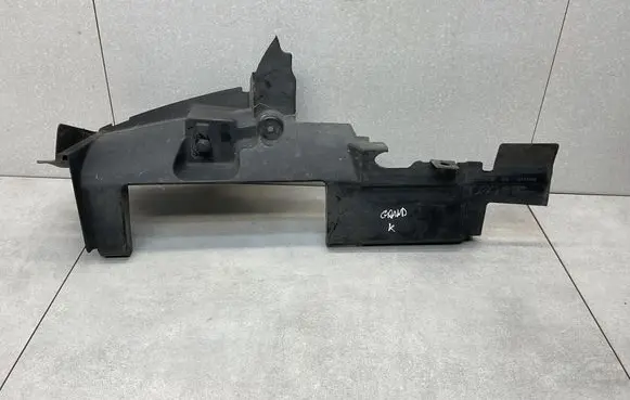 Jeep Grand Cherokee Intercooler air guide/duct channel M163121B
