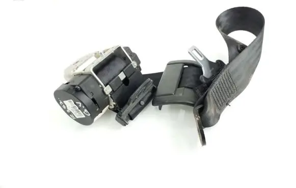 Volvo V50 Middle seatbelt (rear) 6084253